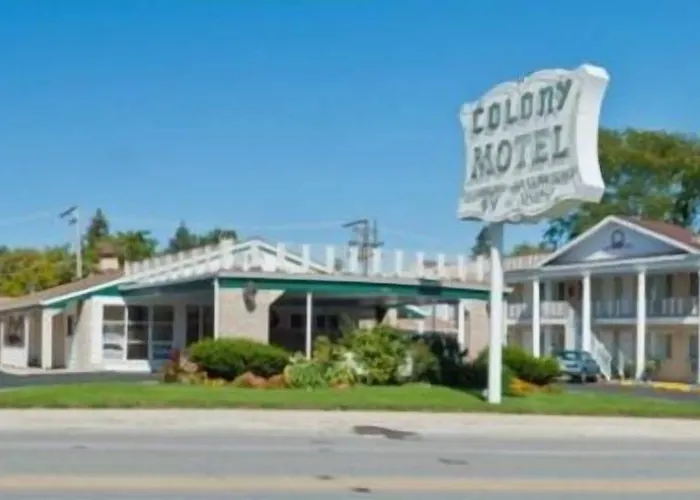 Colony Motel 2*
